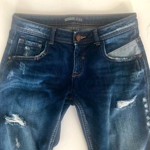 Zara Z1975 Denim Distressed Size 4